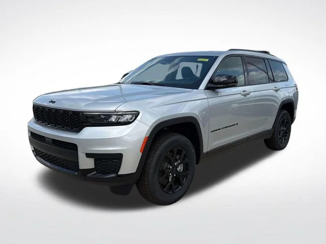 New 2025 Silver Jeep Altitude X image 21