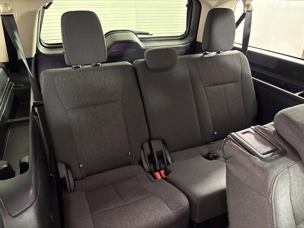 Used 2024 White Ford XLT image 39