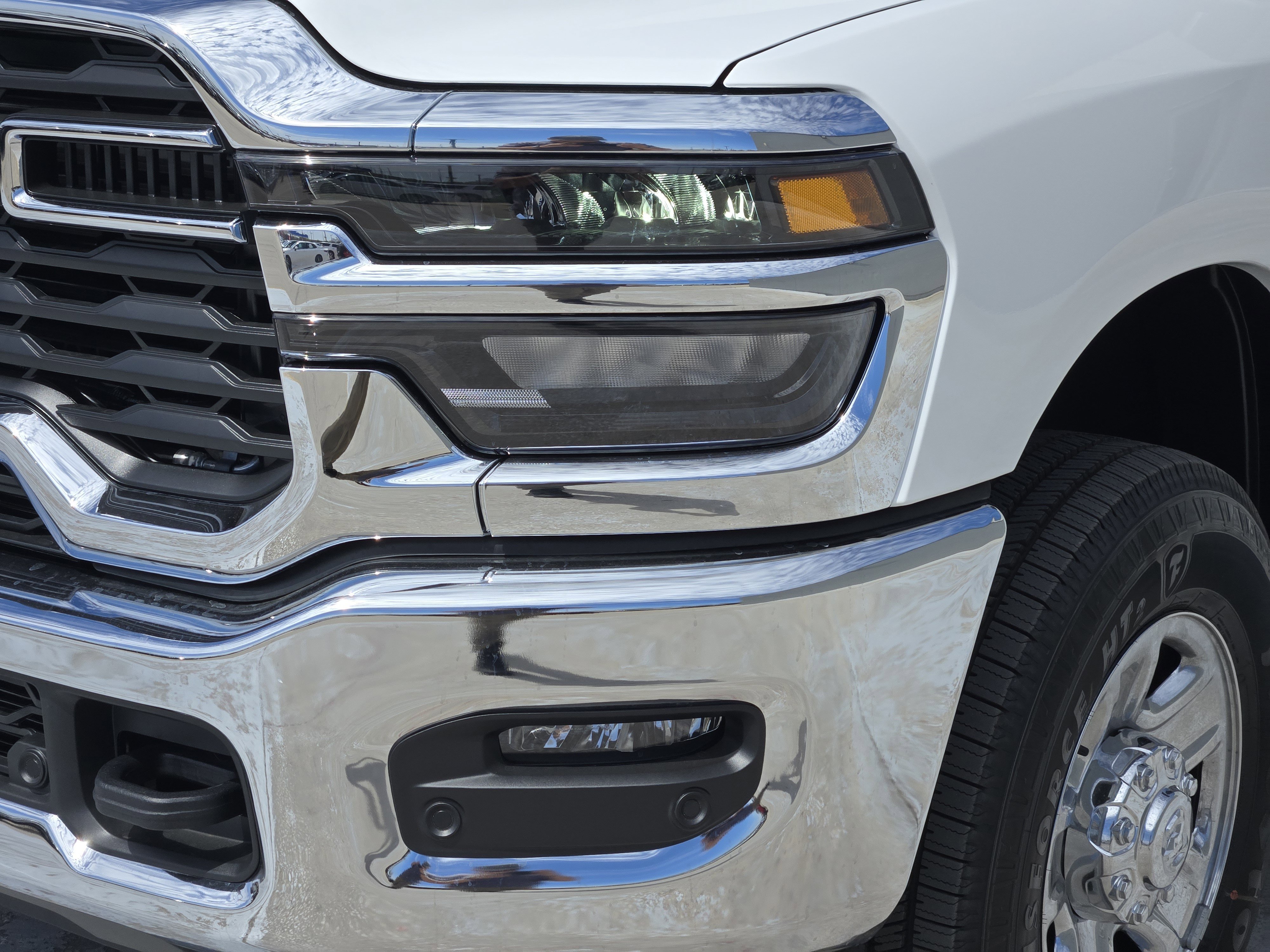 New 2026 Bright White Clearcoat RAM Tradesman image 6