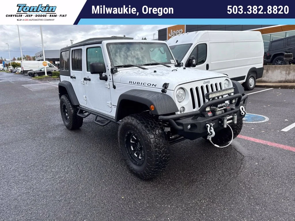 Used 2018 Bright White Clearcoat Jeep Unlimited Rubicon image 1