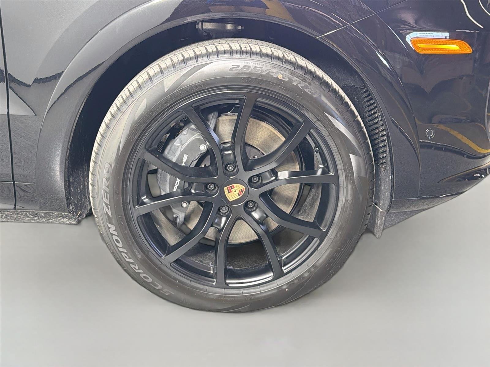 New 2026 Chromite Black Metallic Porsche Coupé image 14