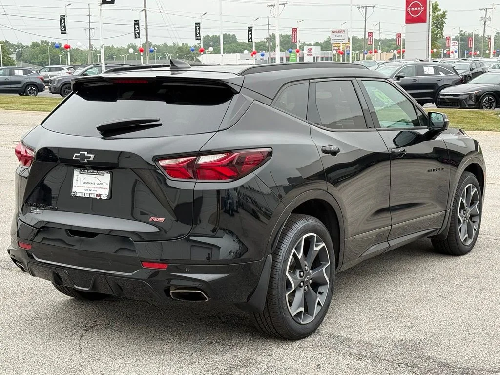 Used 2020  Chevrolet RS image 8