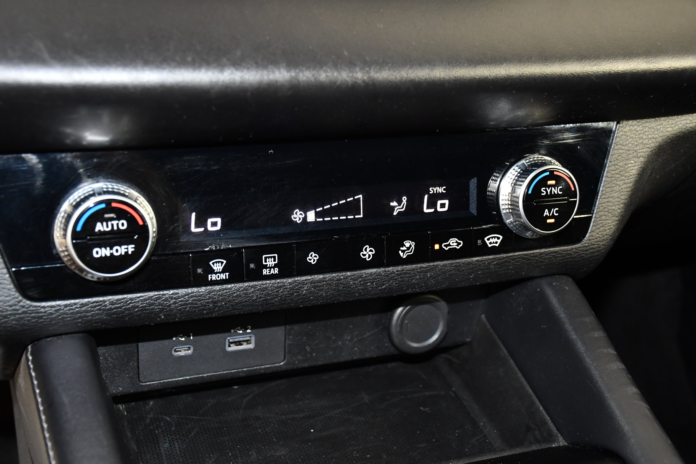 2023 Mitsubishi Outlander ES - Photo 28