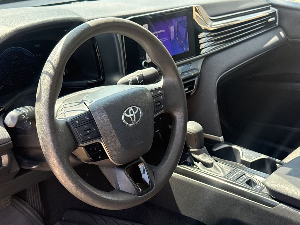 Used 2025  Toyota LE image 16