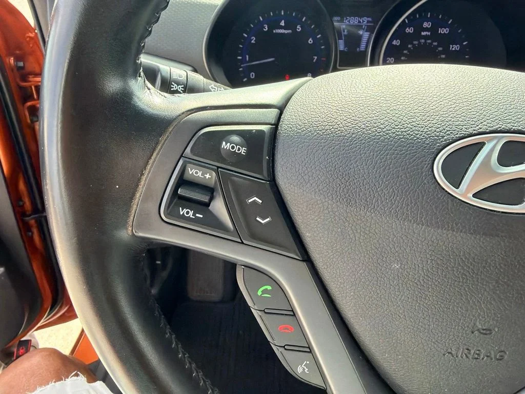 Used 2015 Beige Hyundai Turbo image 20