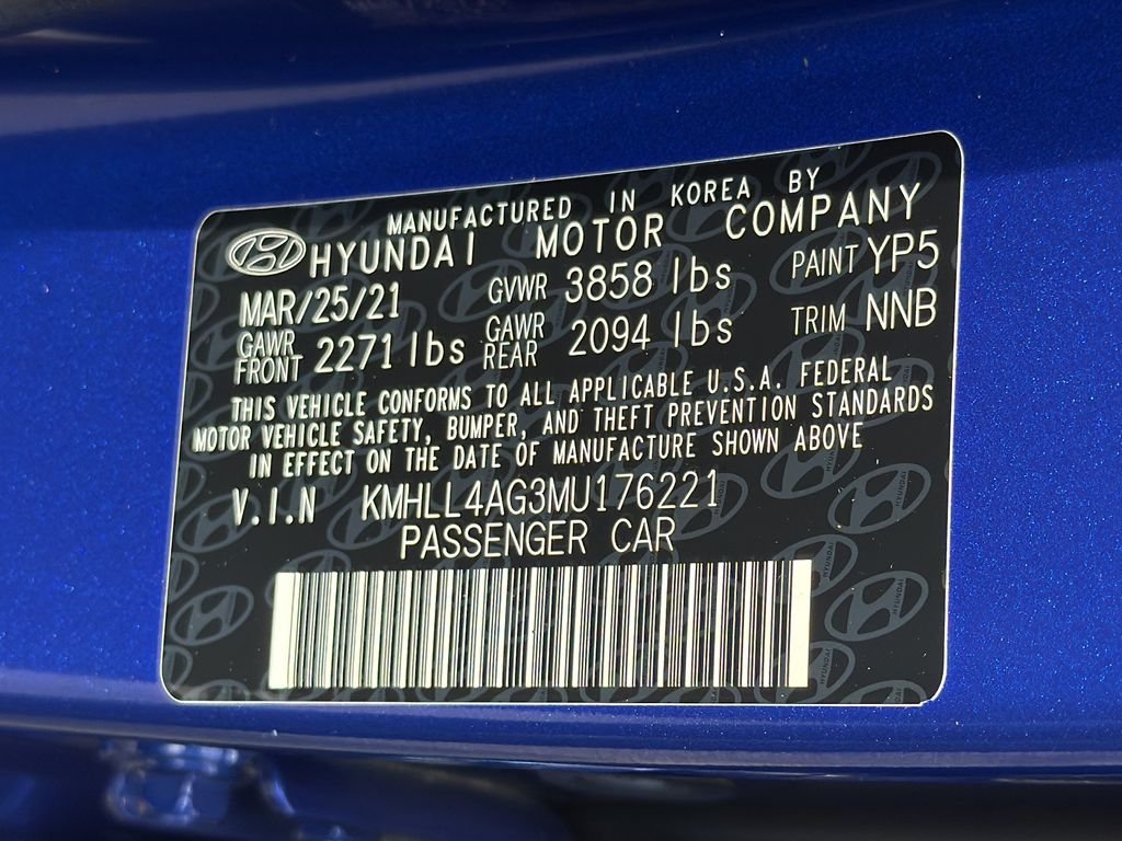 Used 2021 Blue Hyundai SE image 29