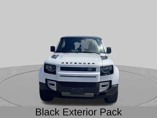 Used 2023 White Land Rover S image 9