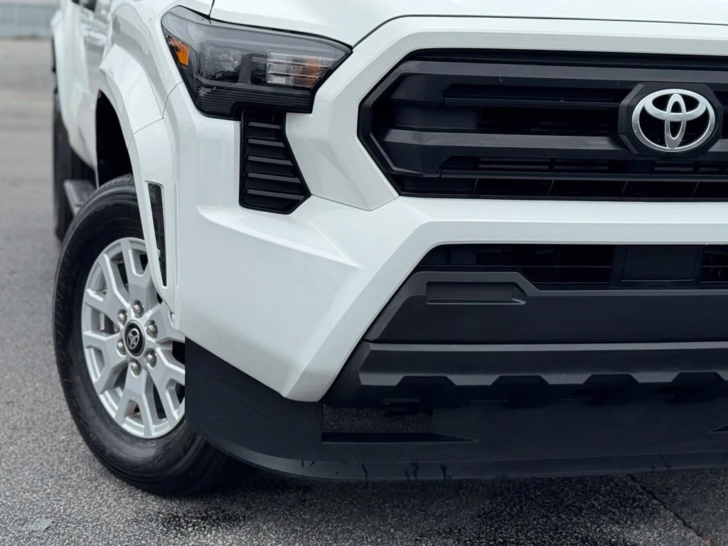 Used 2025 White Toyota SR image 3