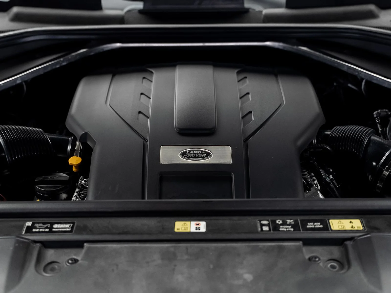 Used 2023 Black Land Rover SE image 57