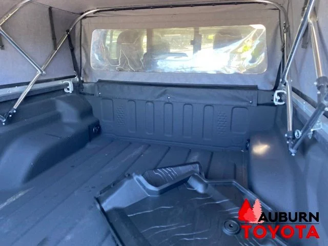 Used 2021 Silver Jeep Rubicon image 12