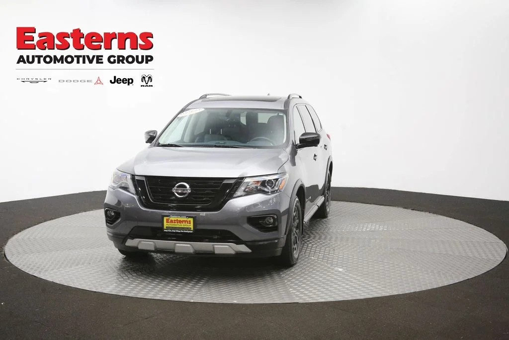 Used 2020 Gray Nissan SL image 62