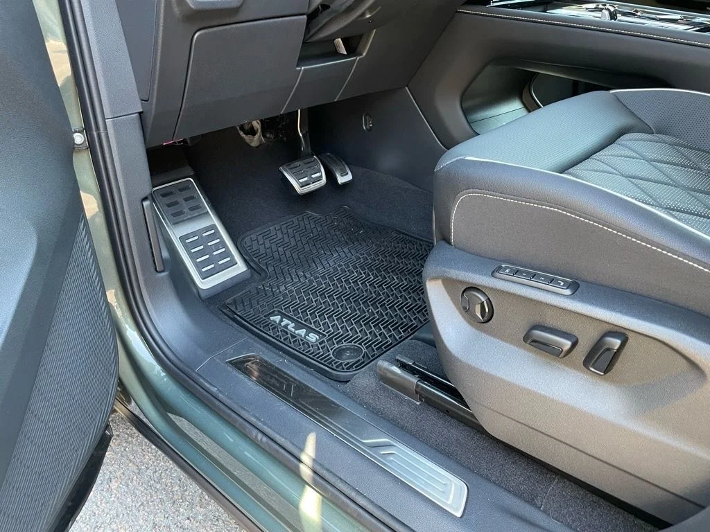 2026 Volkswagen Atlas SEL Premium R-Line - Photo 21