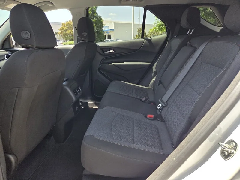 Used 2024 Summit White CHEVROLET LT image 10