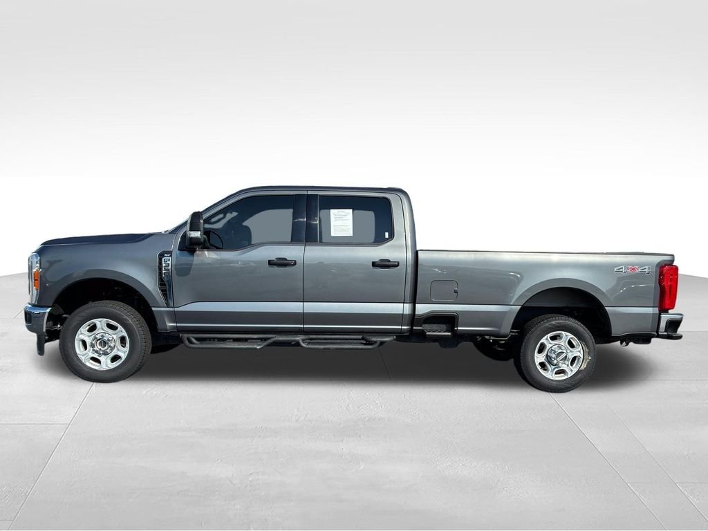 Used 2025 Gray Ford XLT image 2