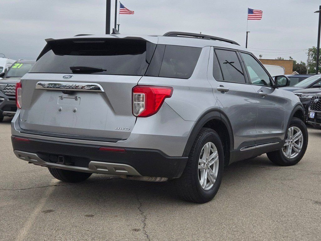 Used 2021 Silver Ford XLT image 12