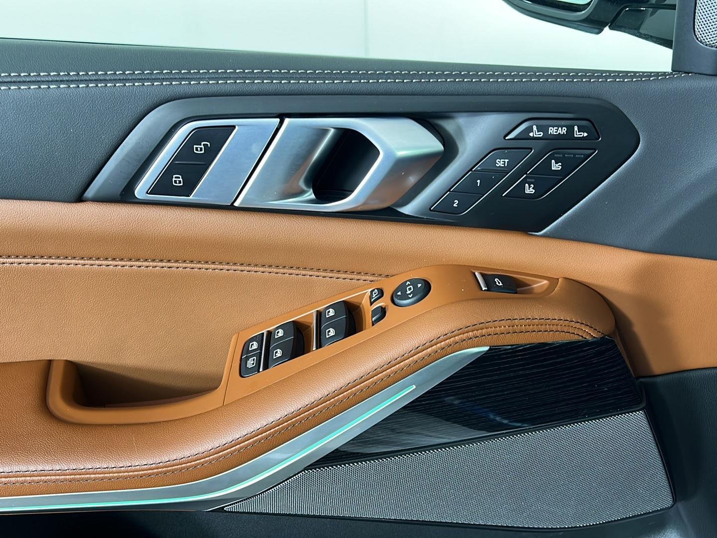 New 2026 Mineral White Metallic BMW M60i image 15