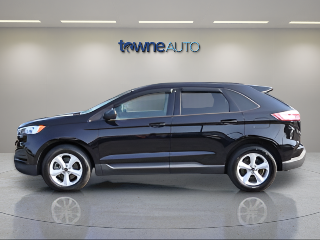 Used 2024 Black Metallic Ford SE image 3