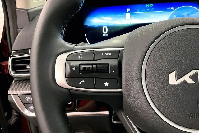 Used 2025 Dawning Red Kia SX-Prestige image 27