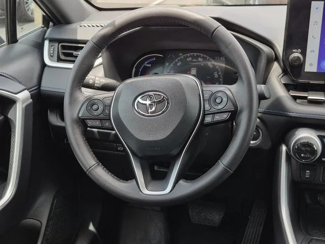 Used 2024 Magnetic Gray Metallic Toyota XSE image 18