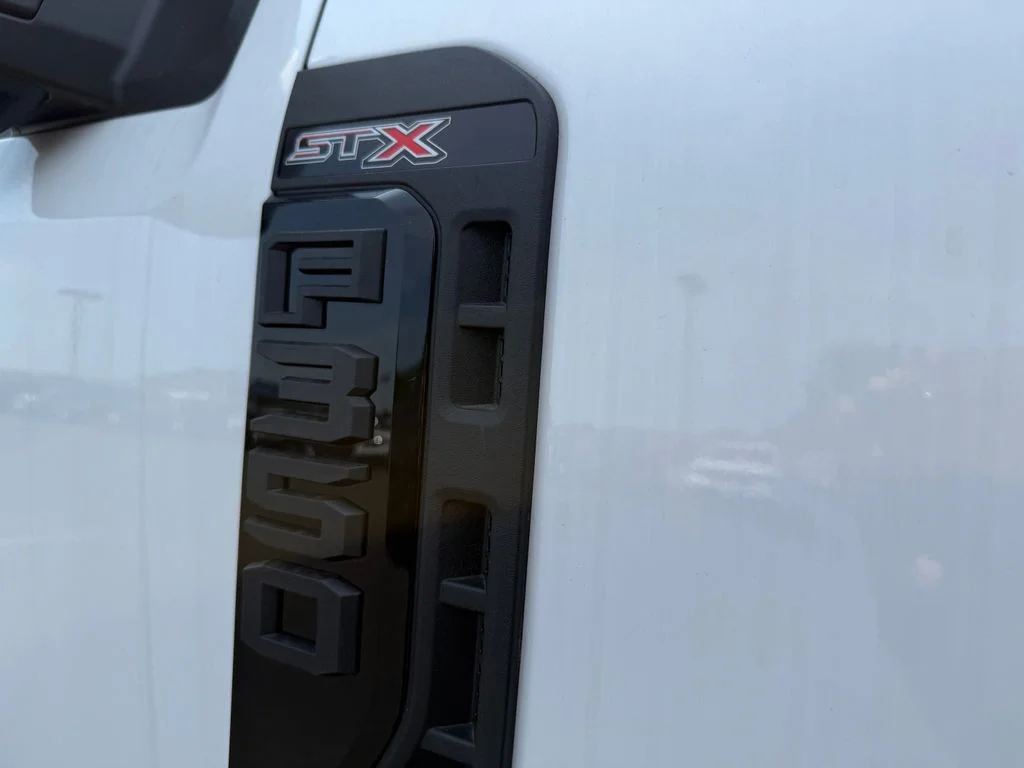 2026 Ford F-350 Super Duty XL - Photo 12