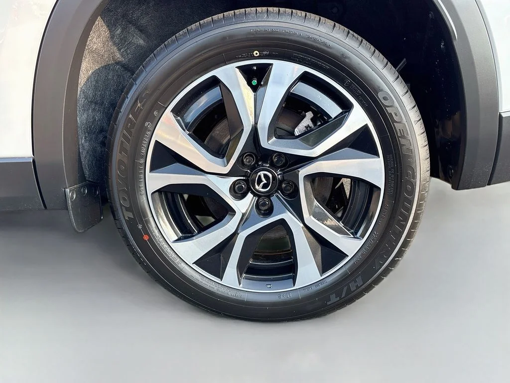 New 2026 Rhodium White Metallic Mazda 2.5 S Preferred AWD image 31