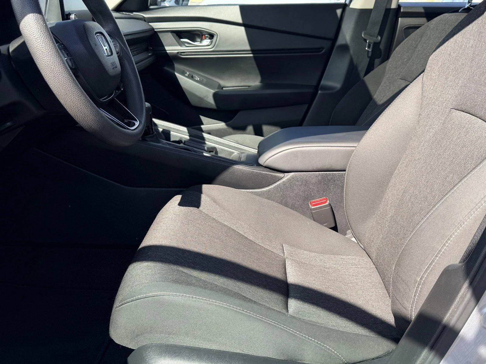 Used 2024  Honda EX image 16
