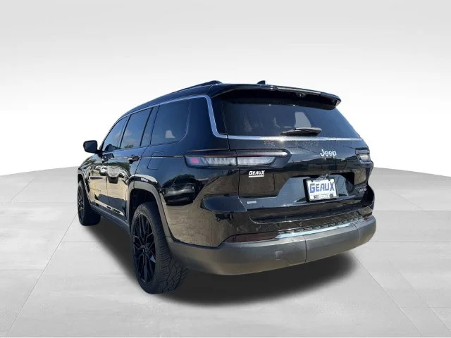 Used 2022 Black Jeep Limited image 8