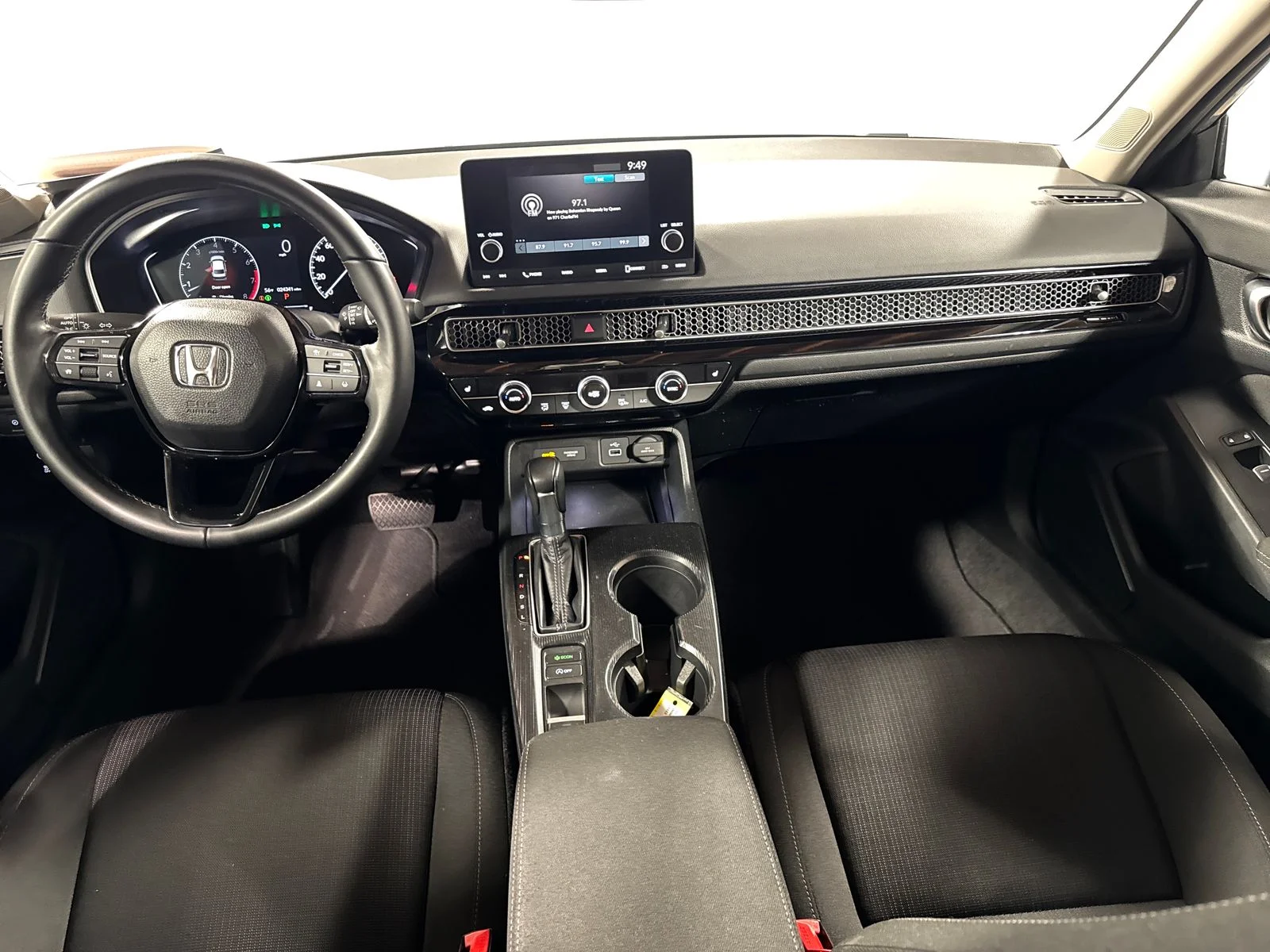 Used 2023 Lunar Silver Metallic Honda EX image 4