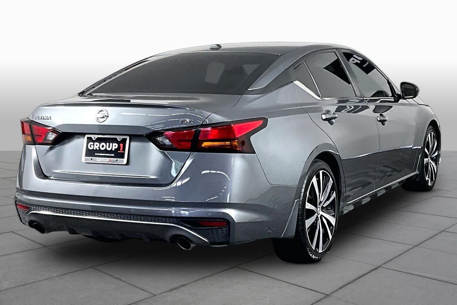 Used 2020 Gun Metallic Nissan 2.5 SR image 13