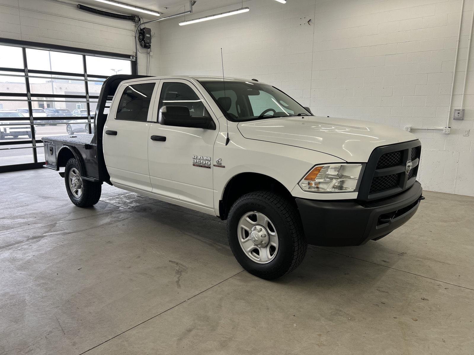Used 2018 Bright White Clearcoat Ram Tradesman image 5