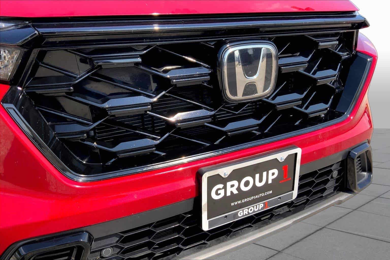 Used 2025 Radiant Red Metallic Honda Sport-L image 29