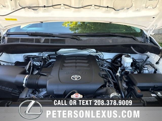 Used 2018 White Toyota SR5 image 10