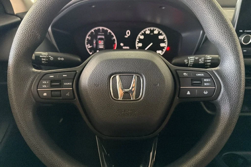 Used 2023 Modern Steel Metallic Honda LX image 29