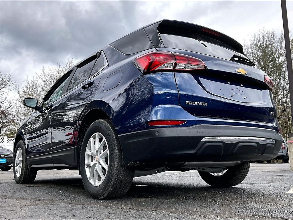 Used 2022 Blue Chevrolet LT image 6