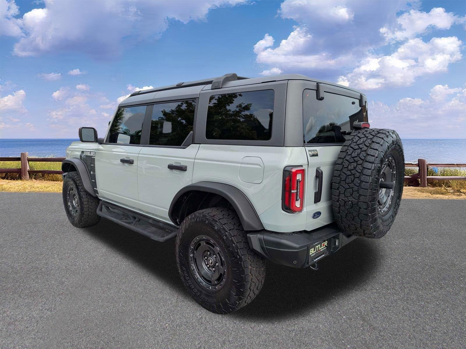 Used 2023 Cactus Gray Ford Everglades Advanced image 6