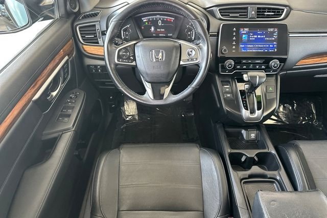 Used 2017 Crystal Black Pearl Honda Touring image 16