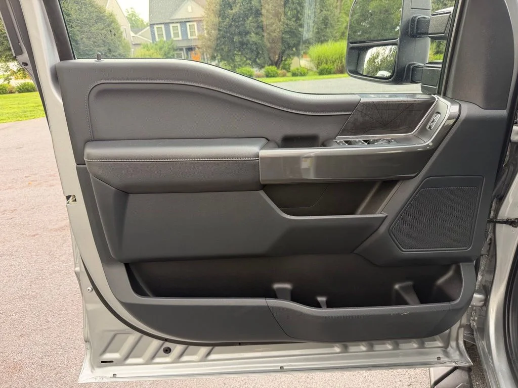 Used 2023 Silver Ford XLT image 13