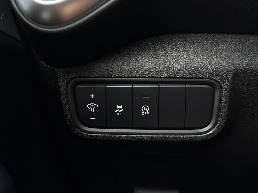 Certified Used 2023 Snow White Pearl Kia LX image 17