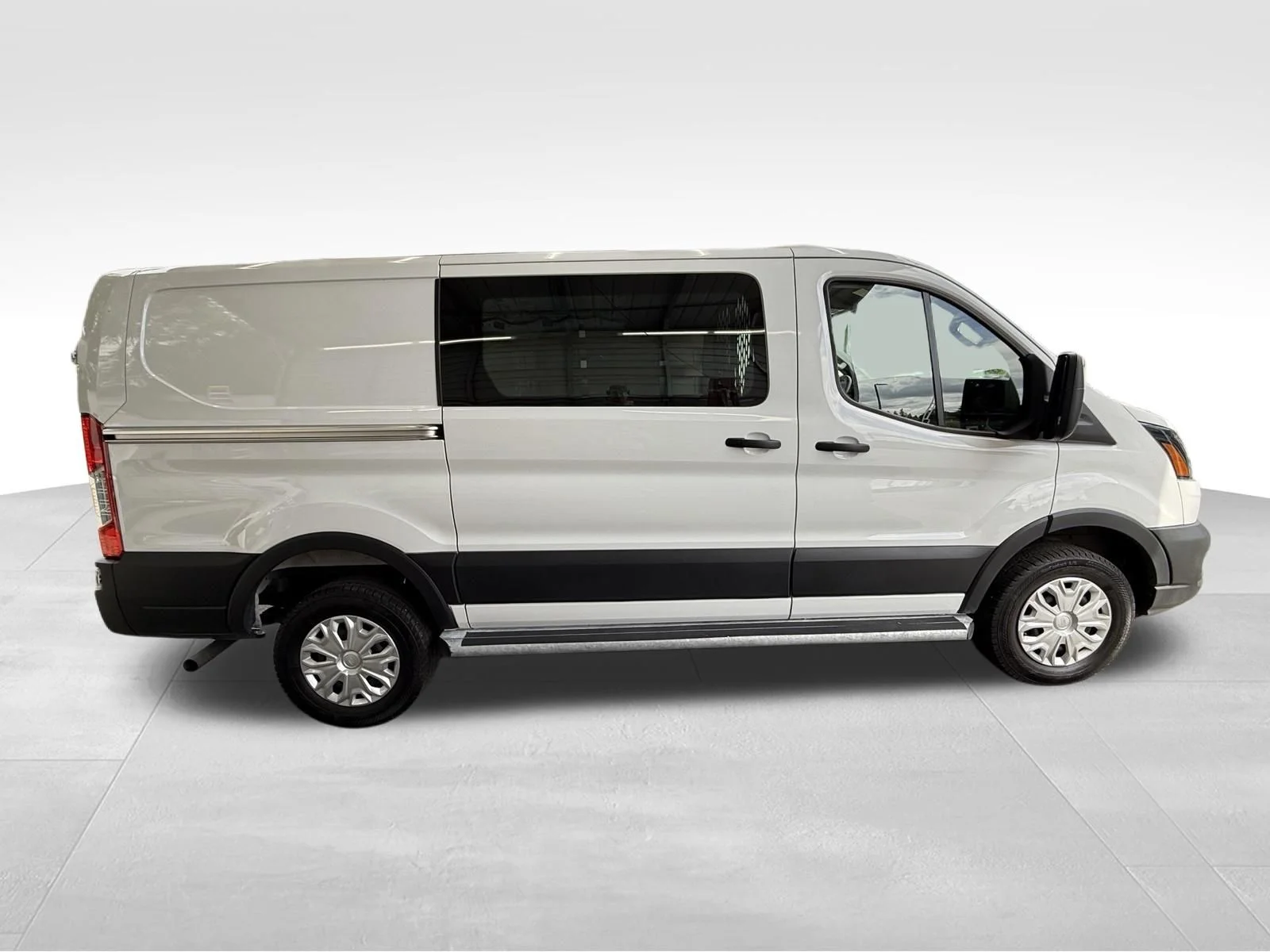 Used 2025 White Ford Base image 4