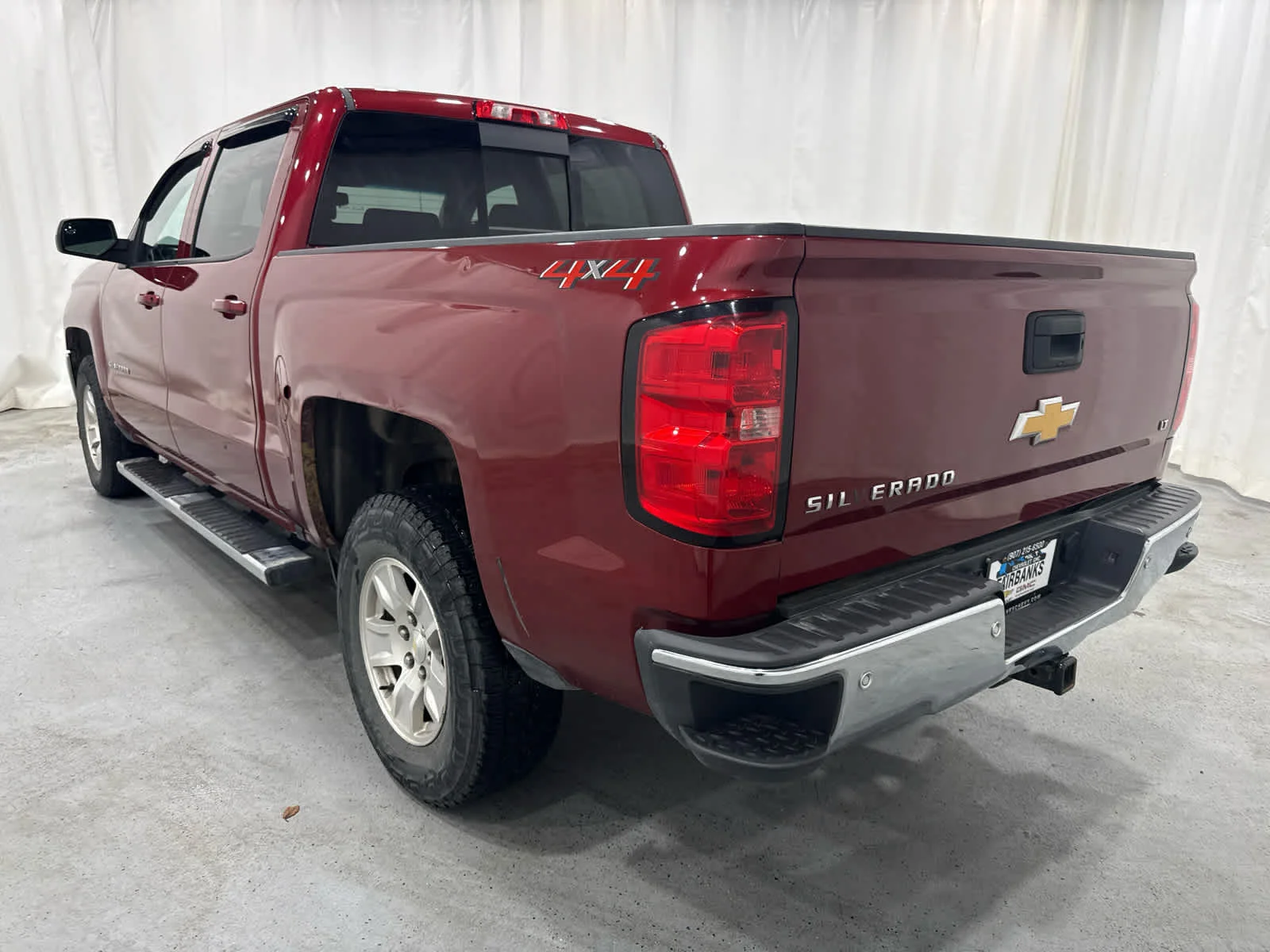Used 2018 CAJUN RED TINTCOAT Chevrolet LT image 3