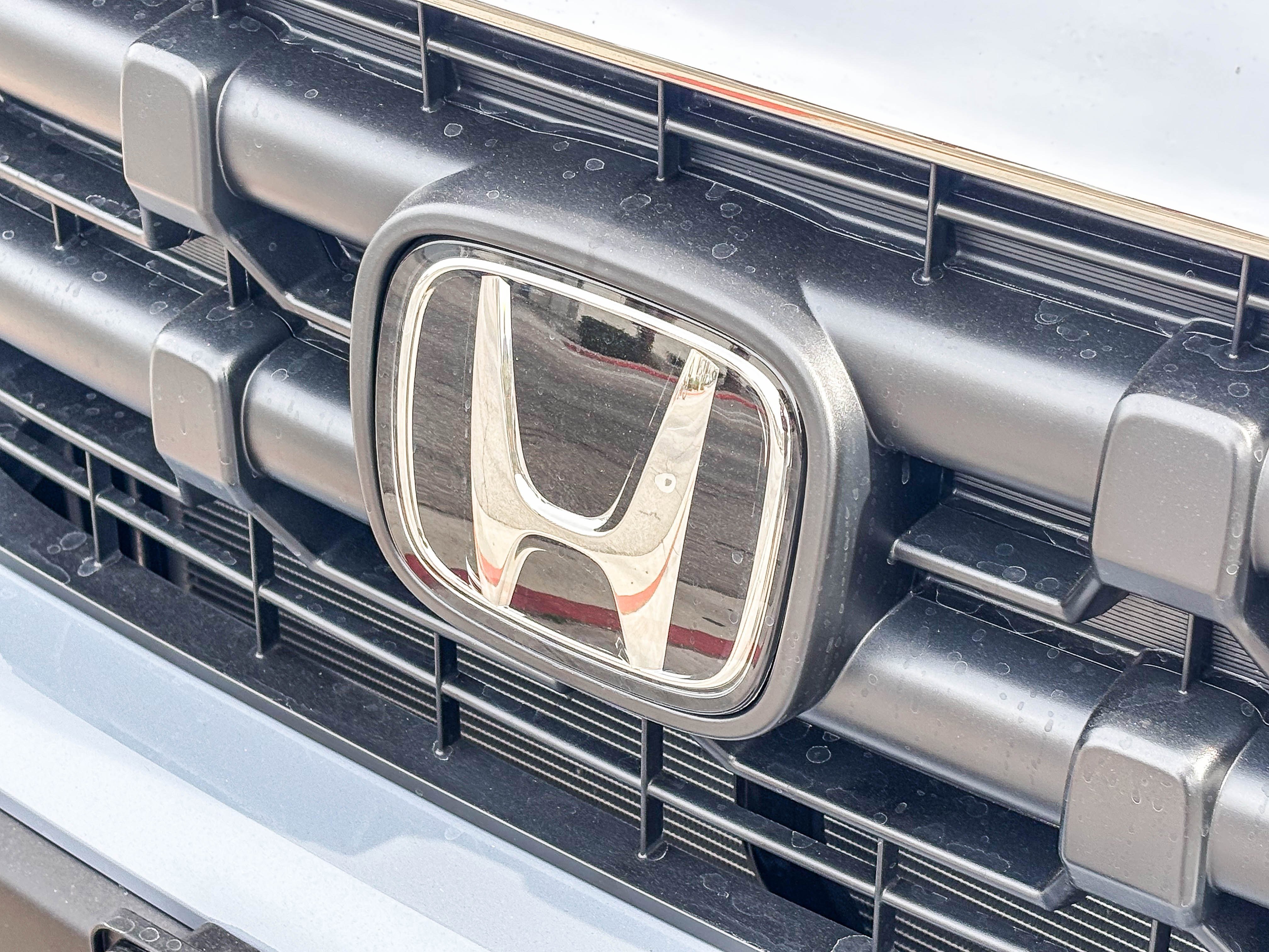 New 2026 Sonic Gray Pearl Honda RTL image 9
