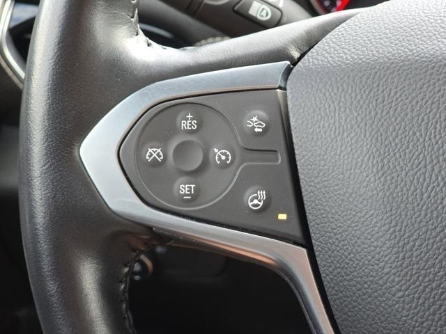 Used 2022 Silver Ice Metallic Chevrolet Premier image 21