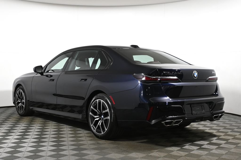 Used 2024 Black BMW 760i xDrive image 5
