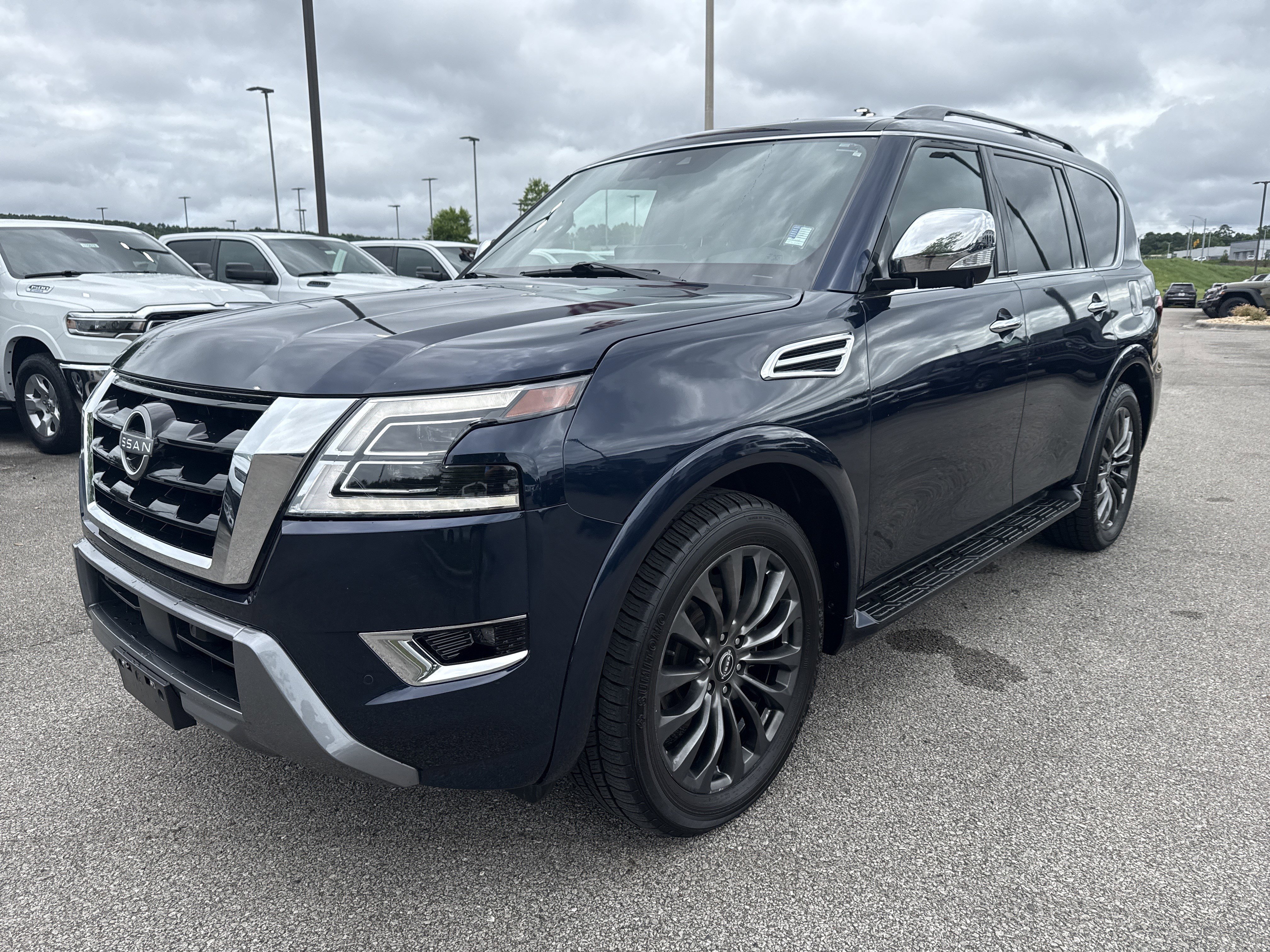 Used 2023 Hermosa Blue Pearl Nissan Platinum image 3