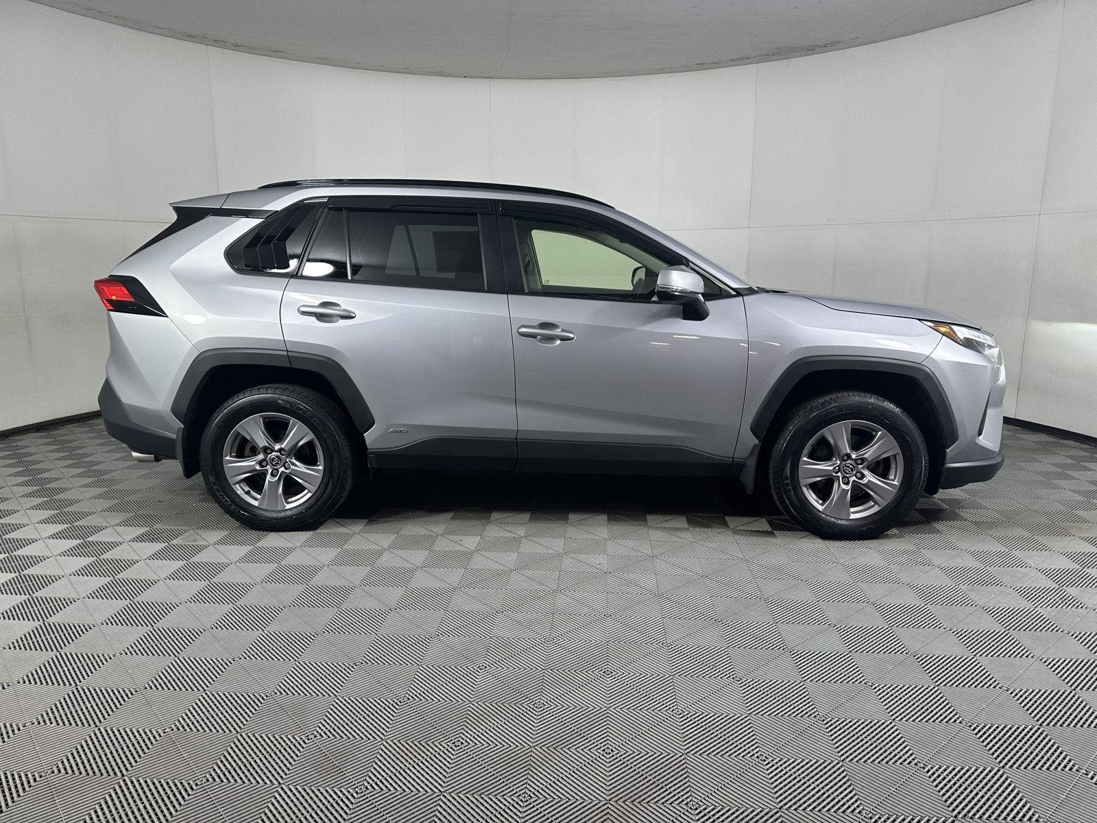 Used 2022 Silver Sky Metallic Toyota XLE image 24