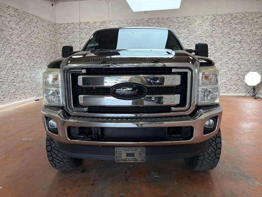 Used 2015 Tuxedo Black Metallic Ford Lariat image 2
