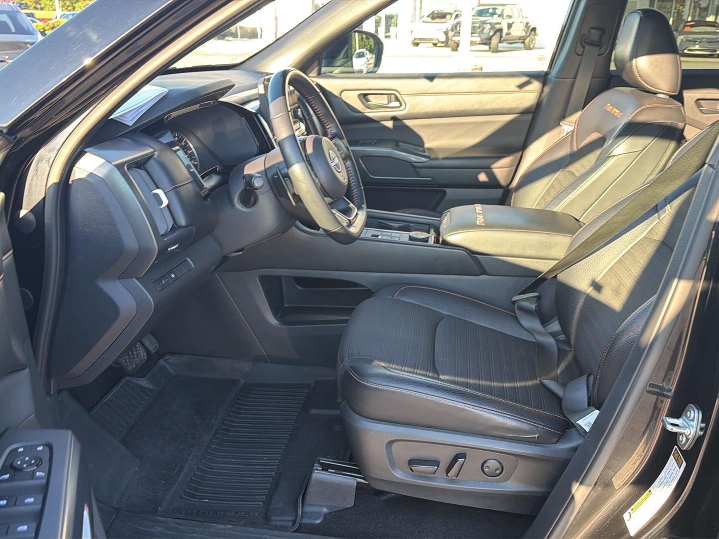 Used 2023 Super Black Nissan Rock Creek image 10