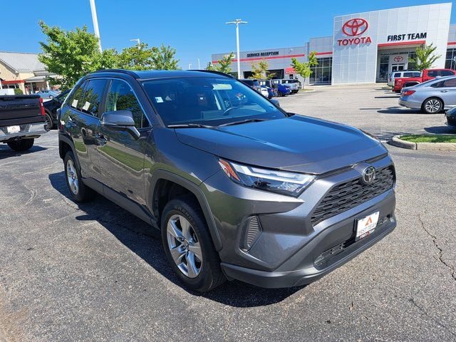 Used 2025 Gray Toyota XLE image 5