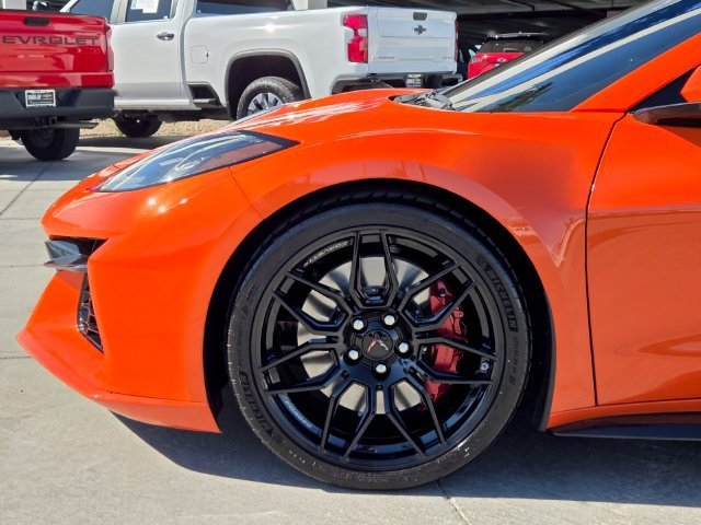 Used 2025 Sebring Orange Tintcoat Chevrolet 1LZ image 9