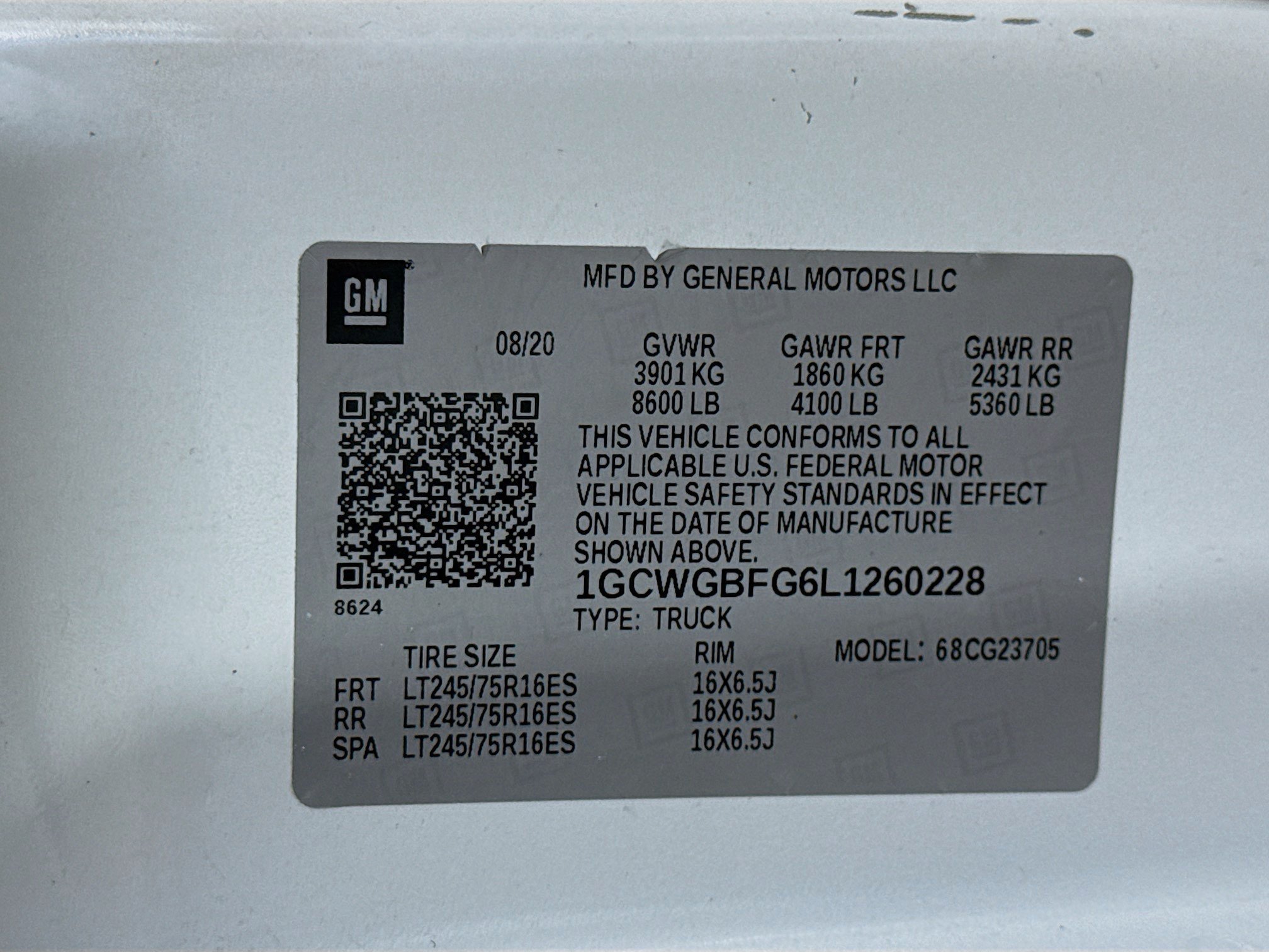 Used 2020 Summit White Chevrolet WT image 30